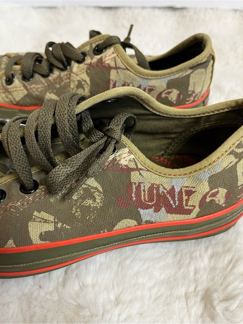 CONVERSE Chuck Taylors Low Shoes "CT Conversations" Mens Sz 4.5 Olive Green Rare - Picture 9 of 14